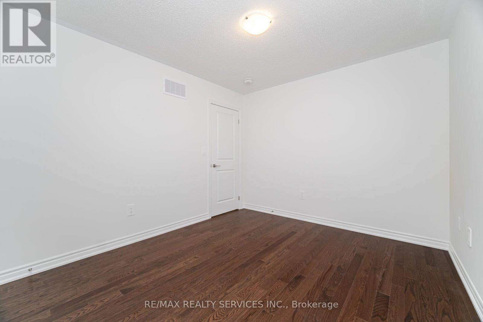 1437 Savoline Boulevard, Milton, Ontario  L9E 1G5 - Photo 36 - W12510330