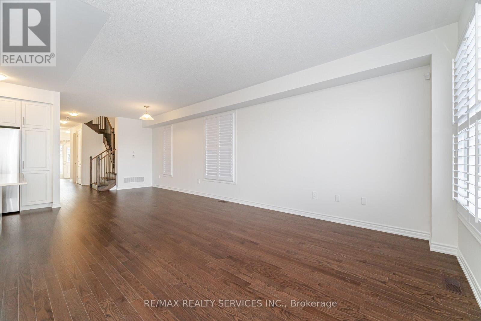 1437 Savoline Boulevard, Milton, Ontario  L9E 1G5 - Photo 9 - W12510330