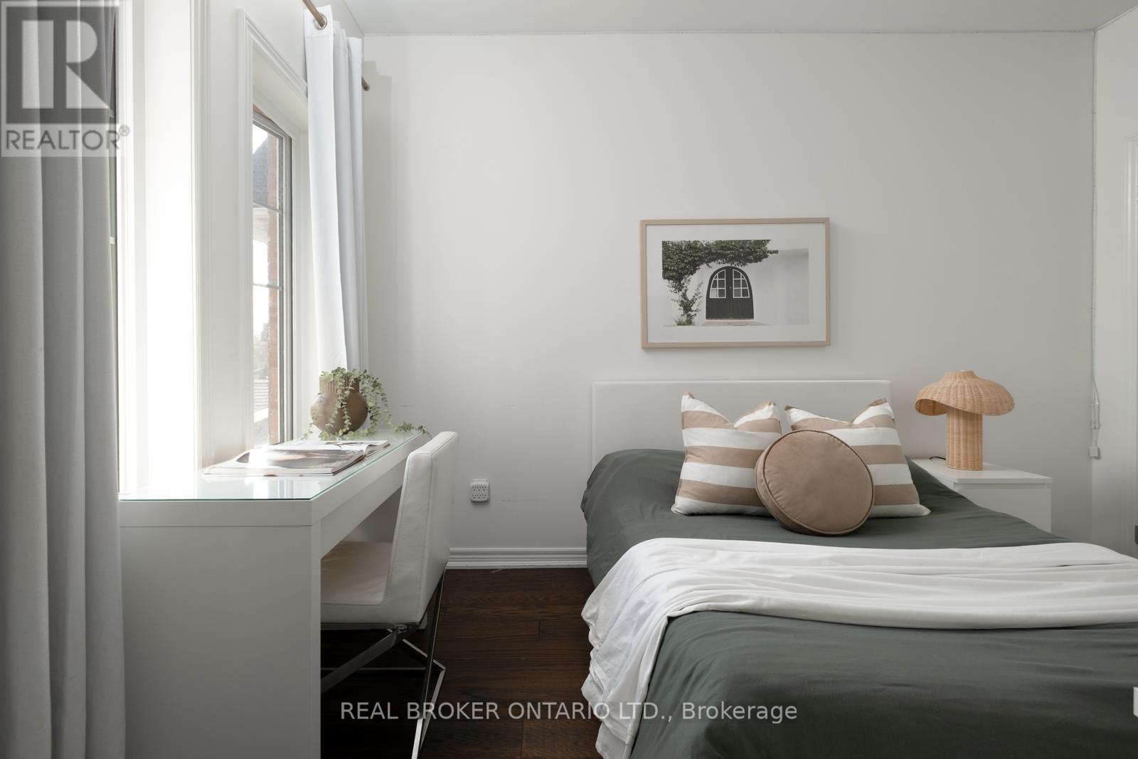 40 Divinity Circle, Brampton, Ontario  L7A 3Y3 - Photo 21 - W12510332