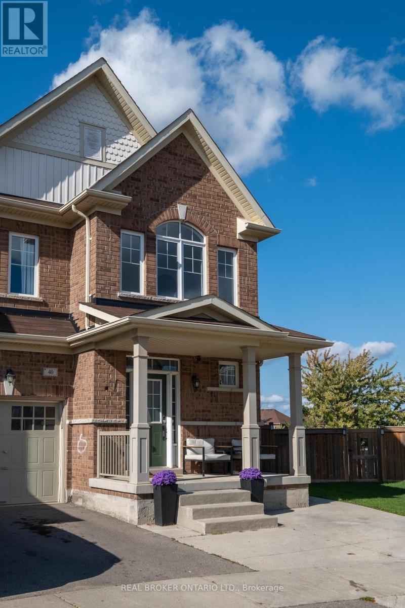 40 Divinity Circle, Brampton, Ontario  L7A 3Y3 - Photo 33 - W12510332