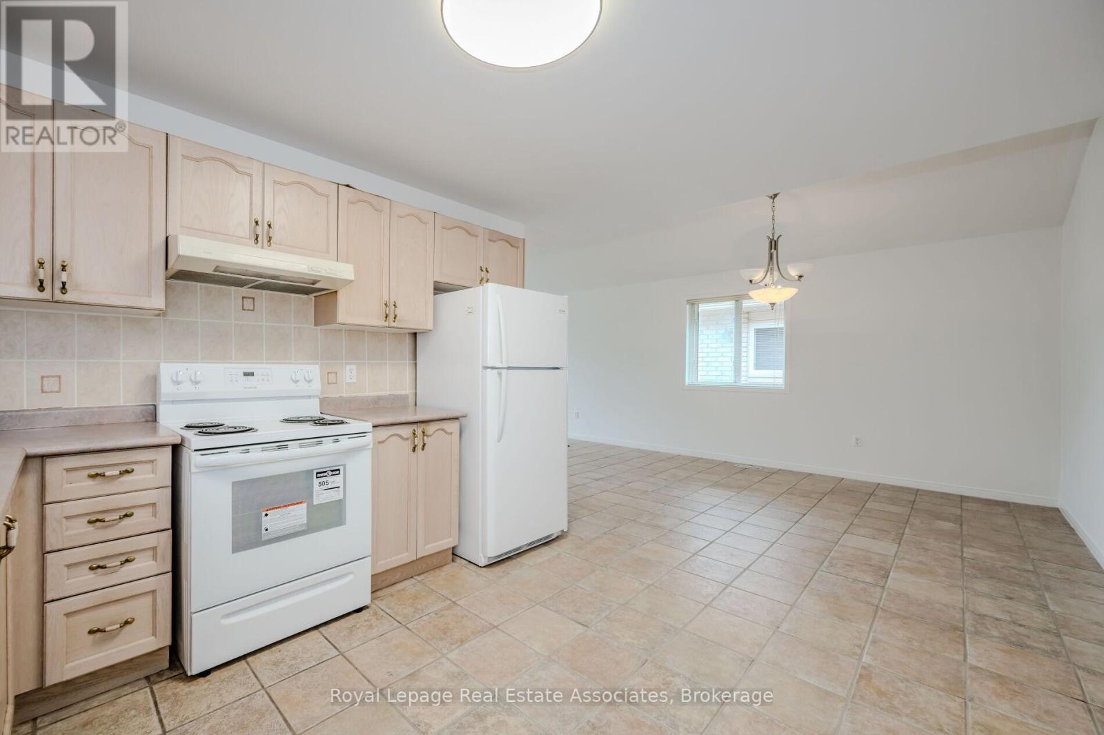 2887 Darien Road, Burlington, Ontario  L7M 4K1 - Photo 17 - W12510336