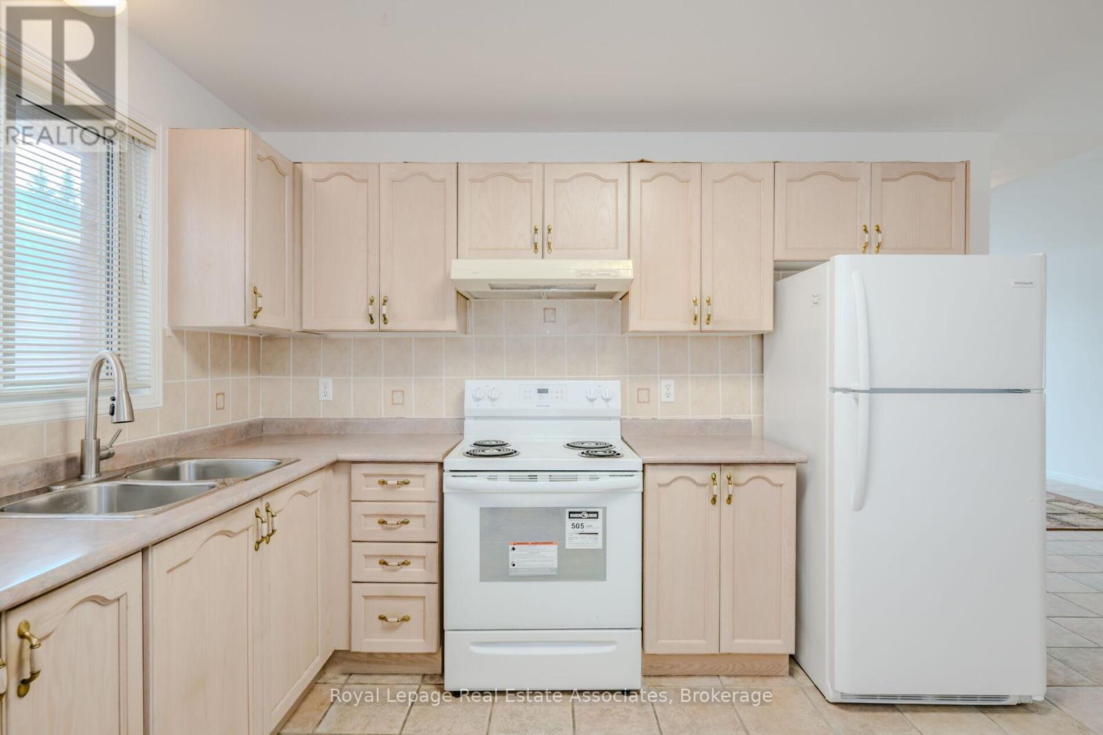 2887 Darien Road, Burlington, Ontario  L7M 4K1 - Photo 18 - W12510336