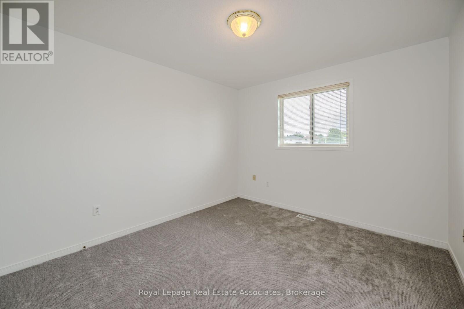 2887 Darien Road, Burlington, Ontario  L7M 4K1 - Photo 21 - W12510336