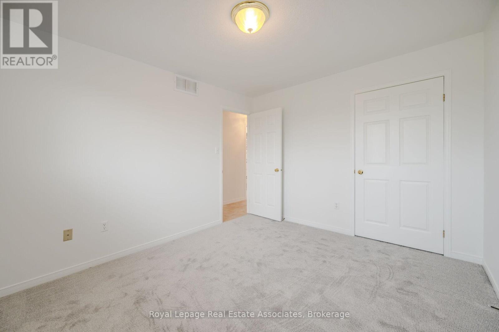 2887 Darien Road, Burlington, Ontario  L7M 4K1 - Photo 22 - W12510336