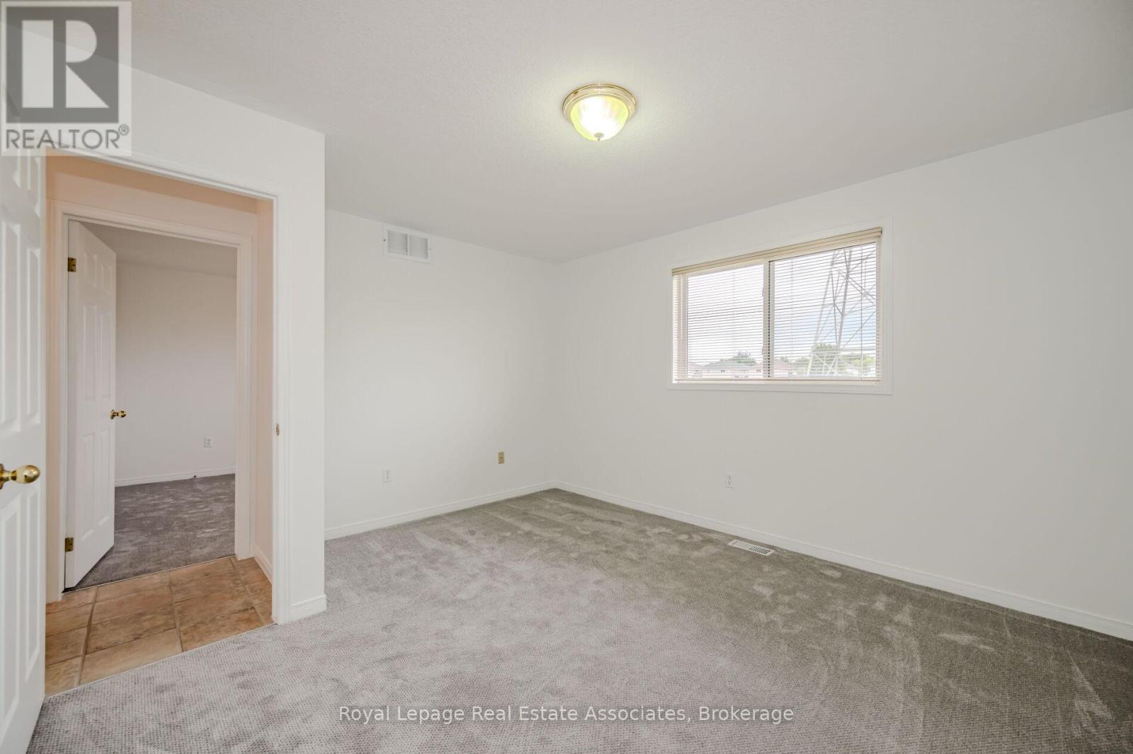 2887 Darien Road, Burlington, Ontario  L7M 4K1 - Photo 23 - W12510336