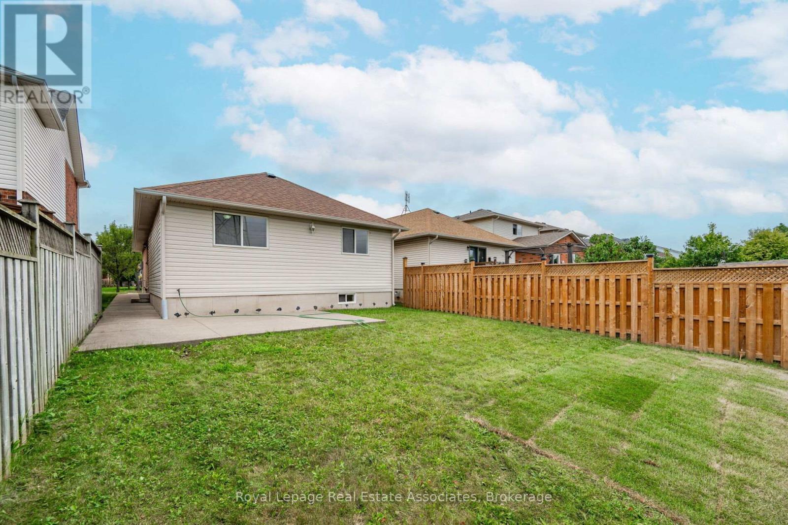 2887 Darien Road, Burlington, Ontario  L7M 4K1 - Photo 37 - W12510336