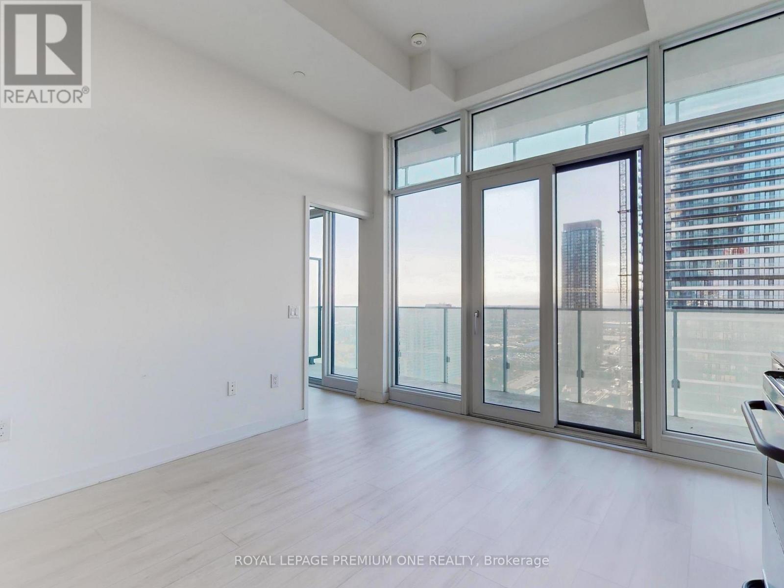 2406 - 3900 Confederation Parkway Sw, Mississauga, Ontario  L5B 0M3 - Photo 24 - W12510364