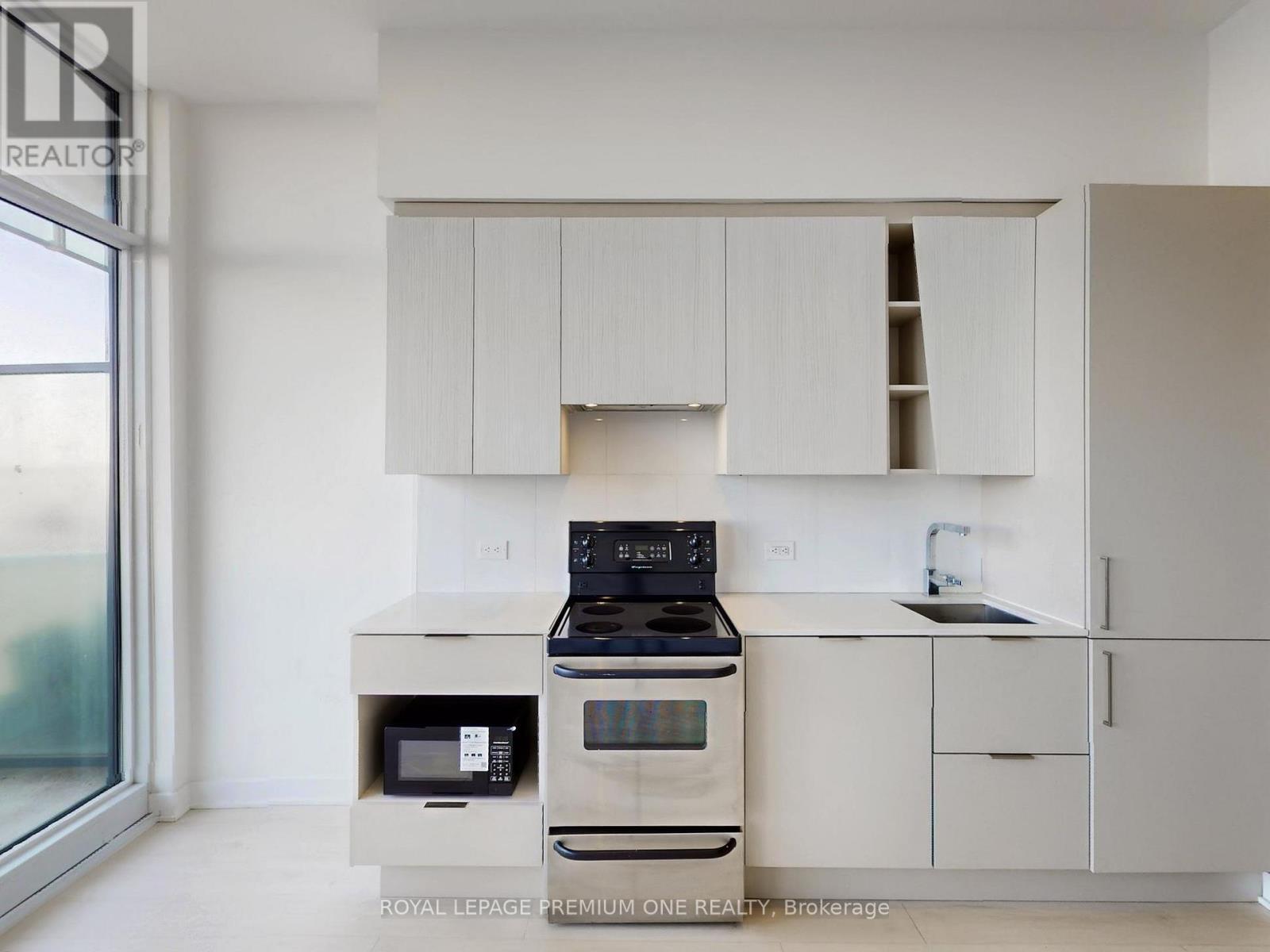 2406 - 3900 Confederation Parkway Sw, Mississauga, Ontario  L5B 0M3 - Photo 29 - W12510364