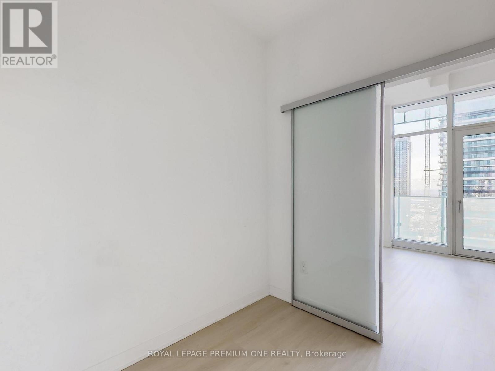 2406 - 3900 Confederation Parkway Sw, Mississauga, Ontario  L5B 0M3 - Photo 40 - W12510364