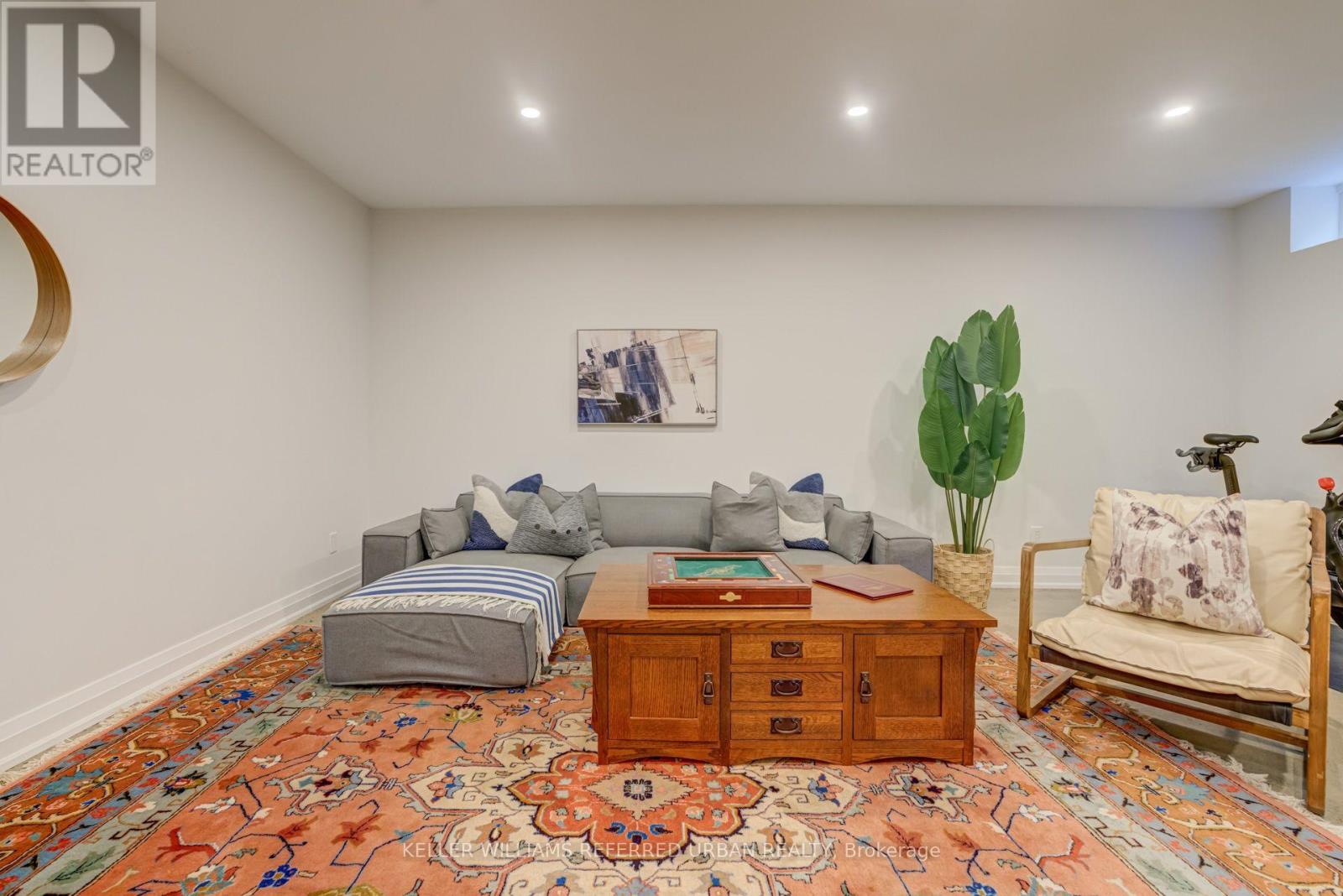 14 Meadowvale Drive, Toronto, Ontario  M8Y 2N8 - Photo 25 - W12510394