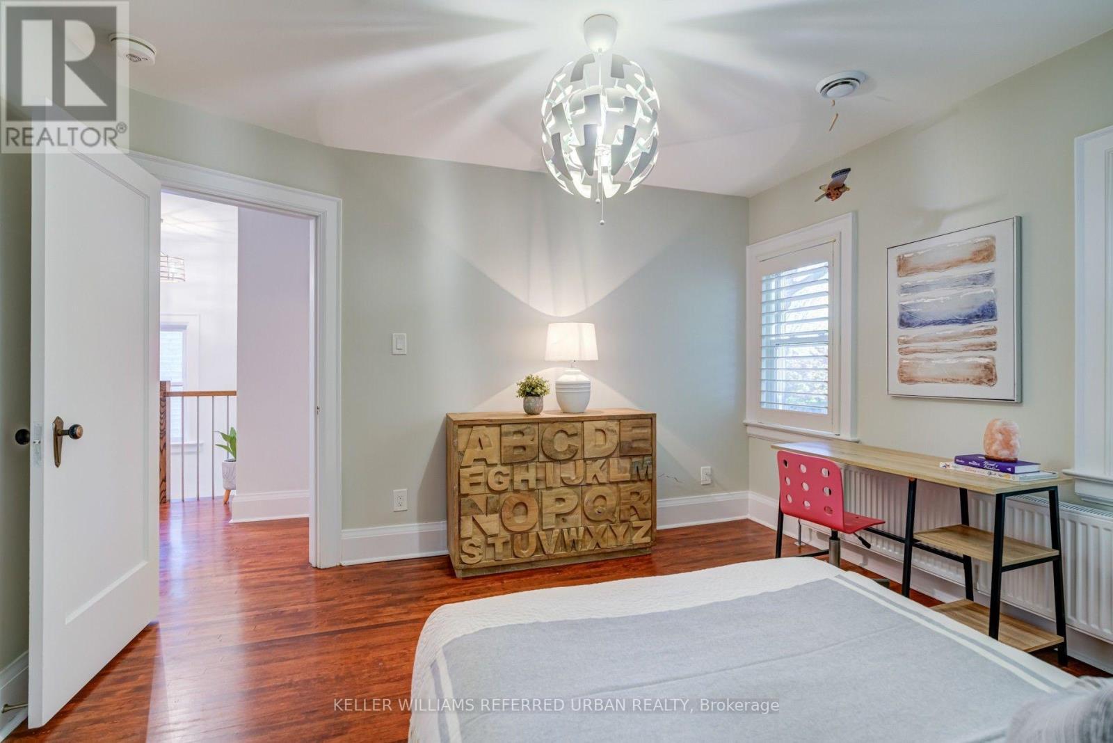 14 Meadowvale Drive, Toronto, Ontario  M8Y 2N8 - Photo 37 - W12510394