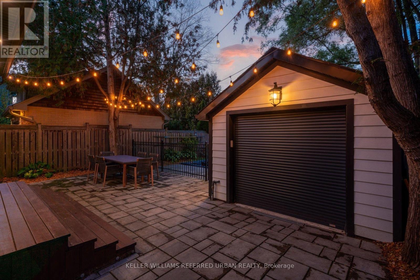 14 Meadowvale Drive, Toronto, Ontario  M8Y 2N8 - Photo 40 - W12510394