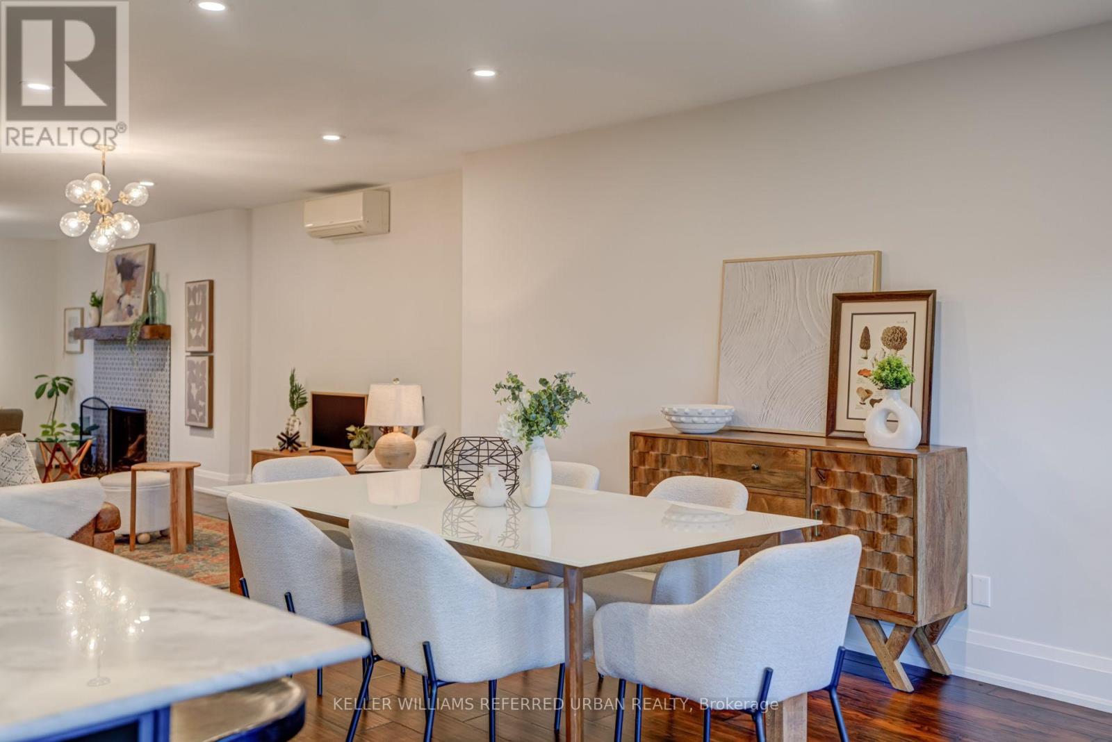 14 Meadowvale Drive, Toronto, Ontario  M8Y 2N8 - Photo 9 - W12510394