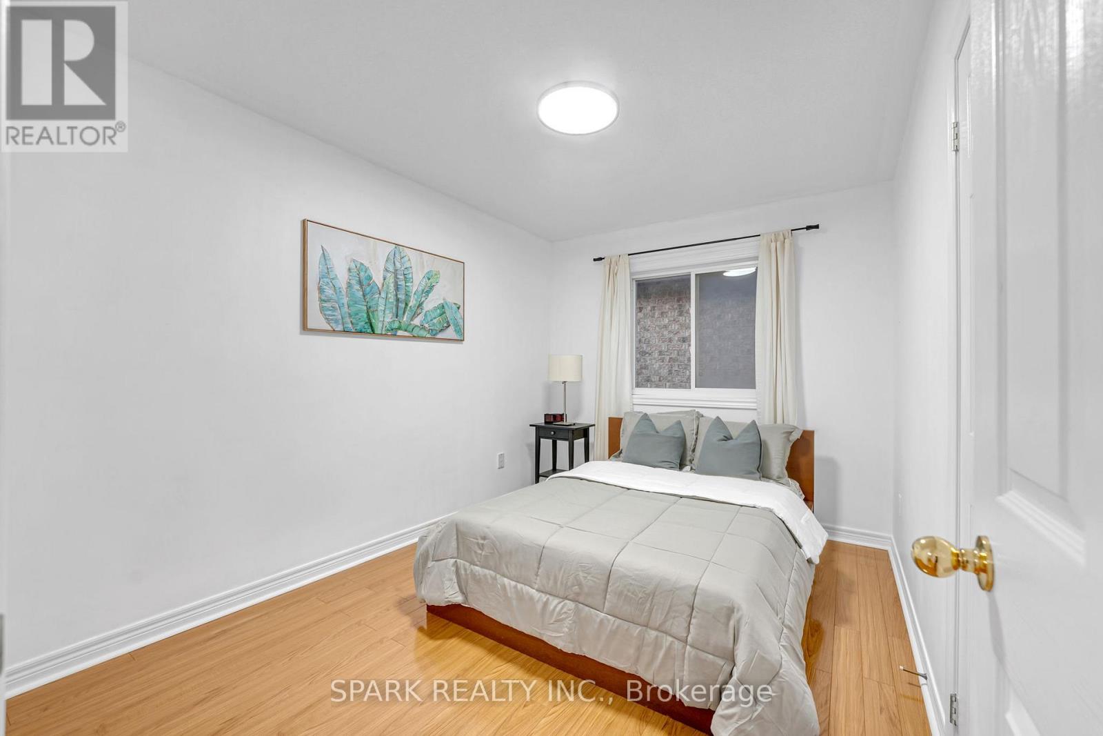 52 Watsonbrook Drive, Brampton, Ontario  L6R 0R3 - Photo 16 - W12510406