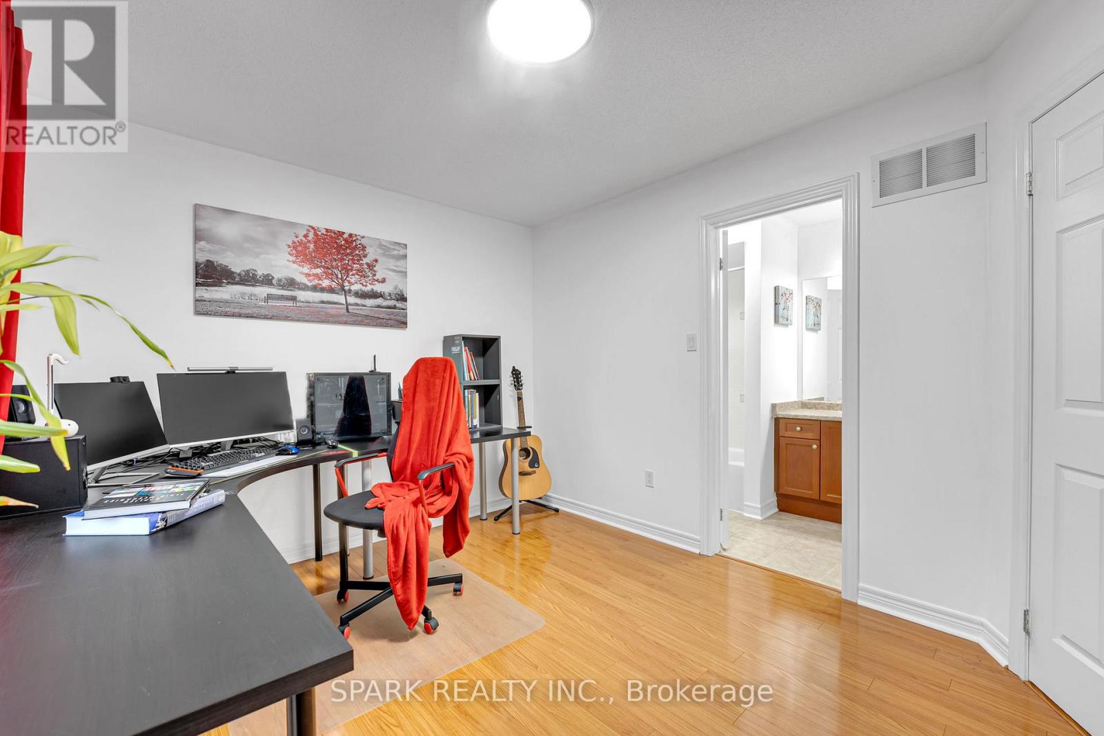 52 Watsonbrook Drive, Brampton, Ontario  L6R 0R3 - Photo 19 - W12510406