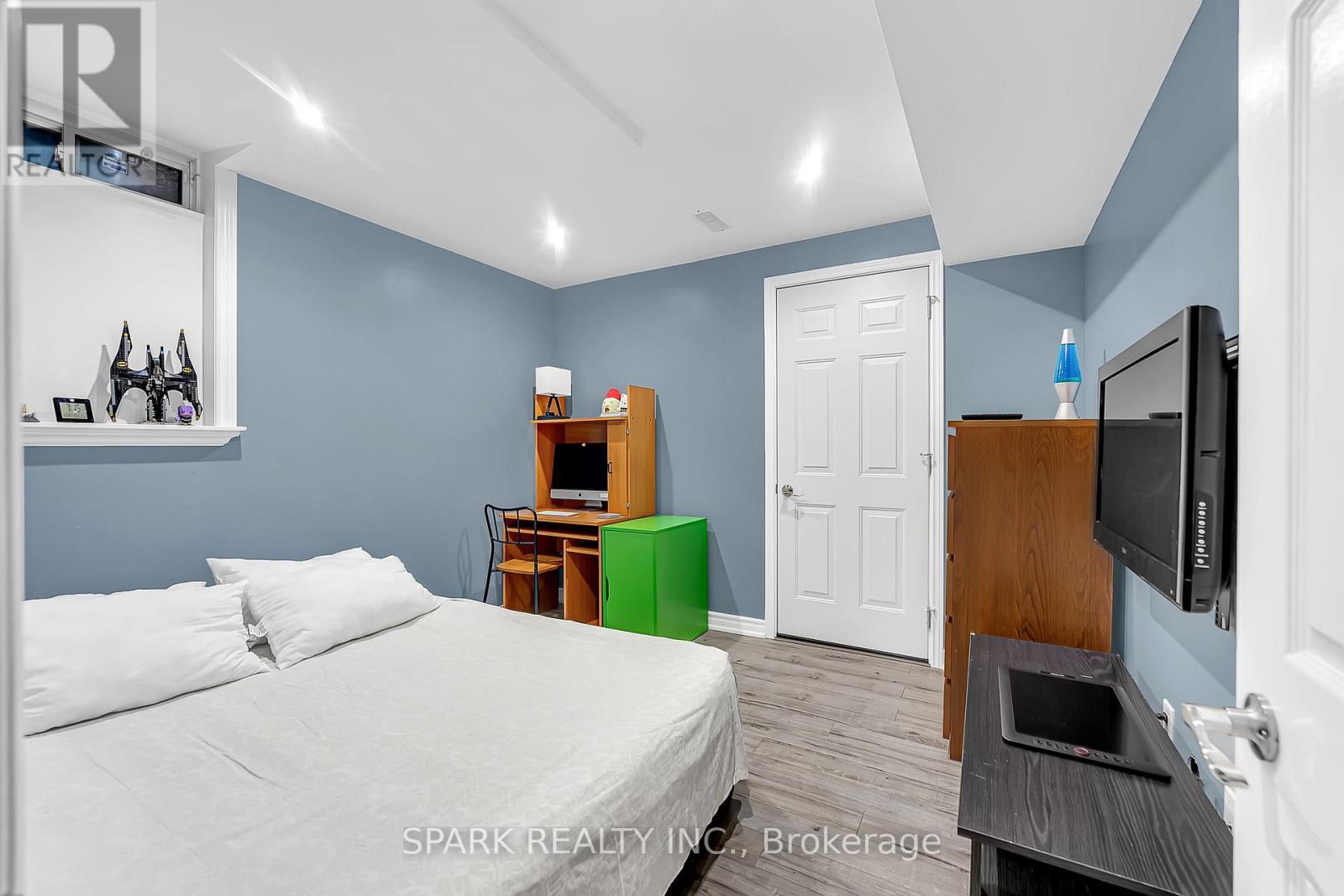 52 Watsonbrook Drive, Brampton, Ontario  L6R 0R3 - Photo 27 - W12510406