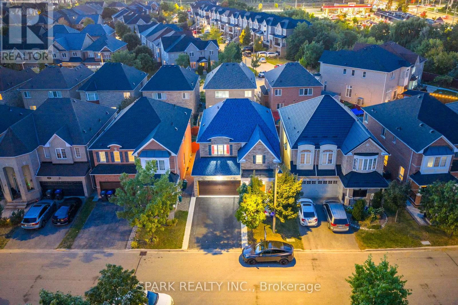 52 Watsonbrook Drive, Brampton, Ontario  L6R 0R3 - Photo 31 - W12510406