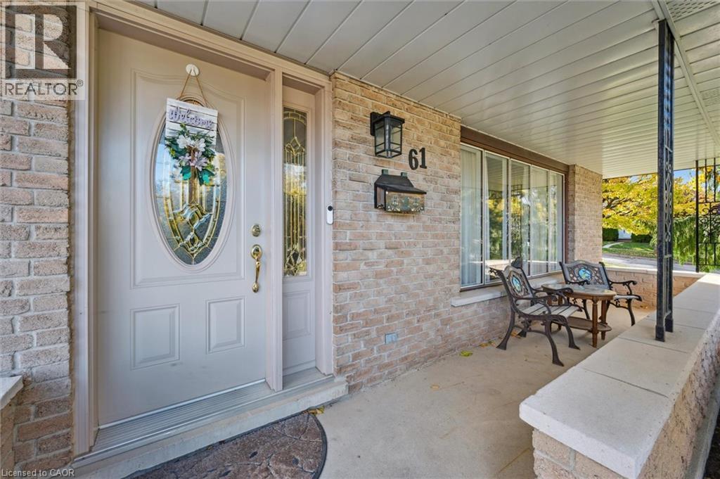 61 Sandsprings Crescent, Kitchener, Ontario  N2E 2A5 - Photo 4 - 40779442