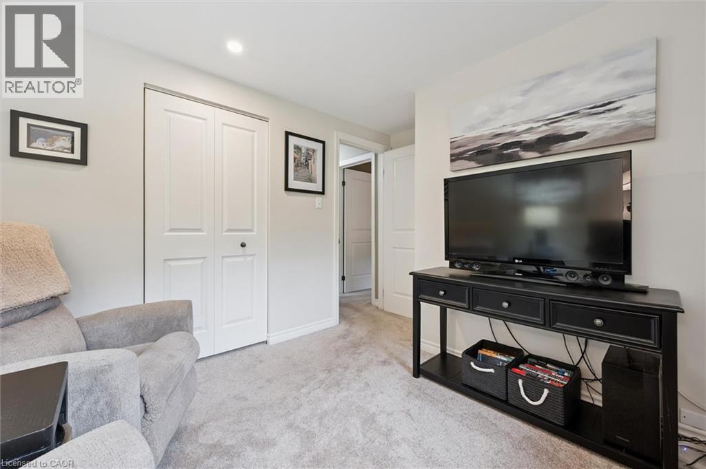 61 Sandsprings Crescent, Kitchener, Ontario  N2E 2A5 - Photo 17 - 40779442