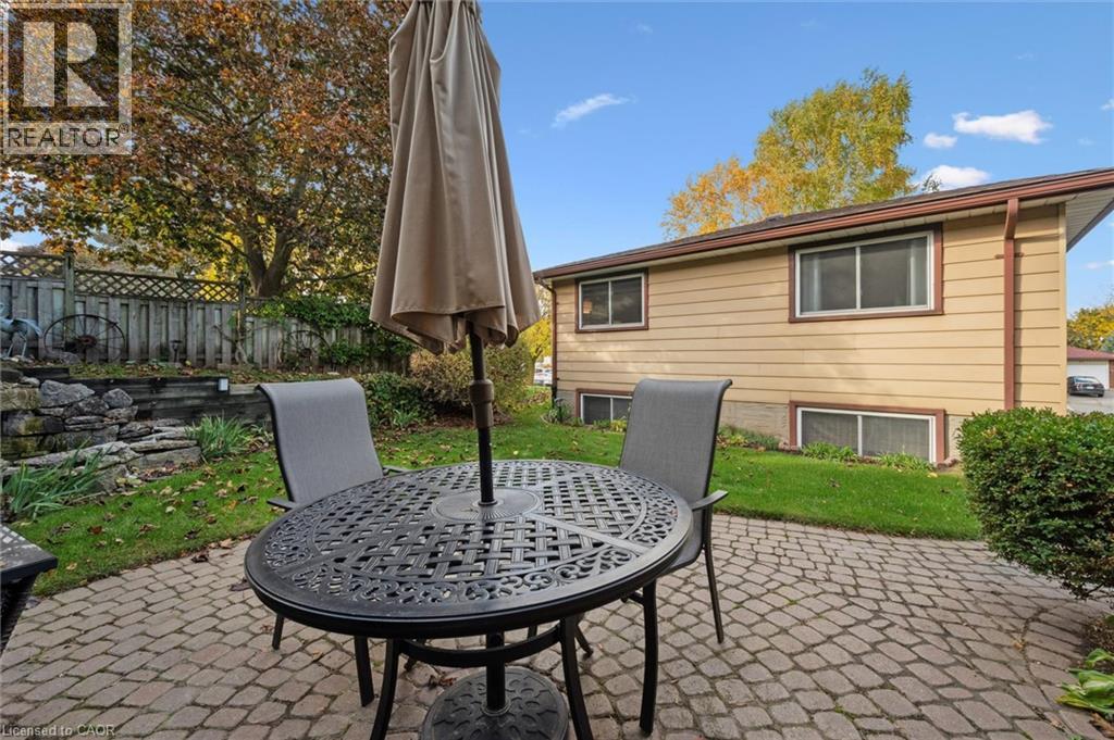 61 Sandsprings Crescent, Kitchener, Ontario  N2E 2A5 - Photo 34 - 40779442