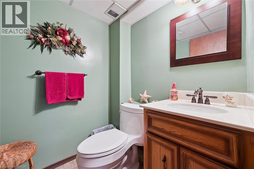 61 Sandsprings Crescent, Kitchener, Ontario  N2E 2A5 - Photo 24 - 40779442