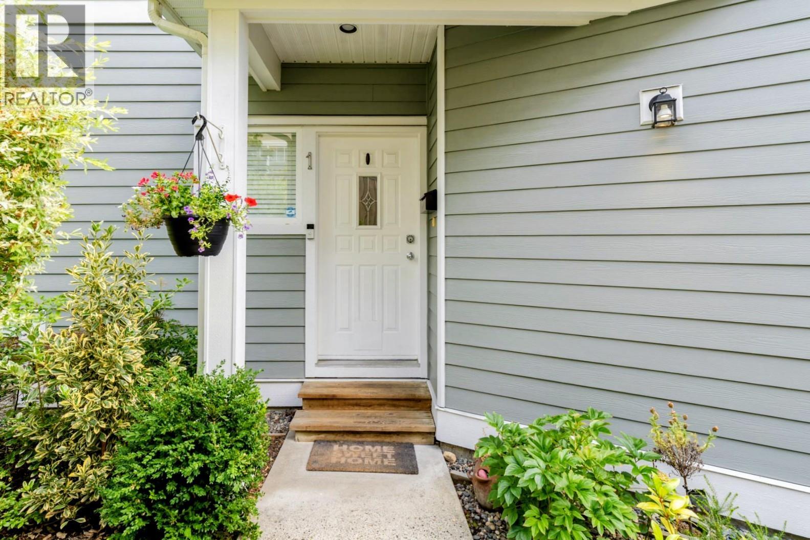 1 252 W 13th Street, North Vancouver, British Columbia  V7M 1N7 - Photo 3 - R3064455