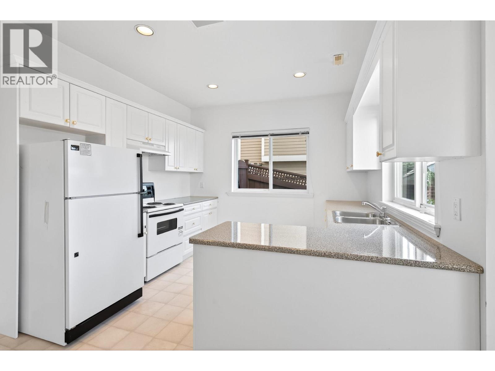 2643 Fortress Drive, Port Coquitlam, British Columbia  V3C 6G7 - Photo 35 - R3059779