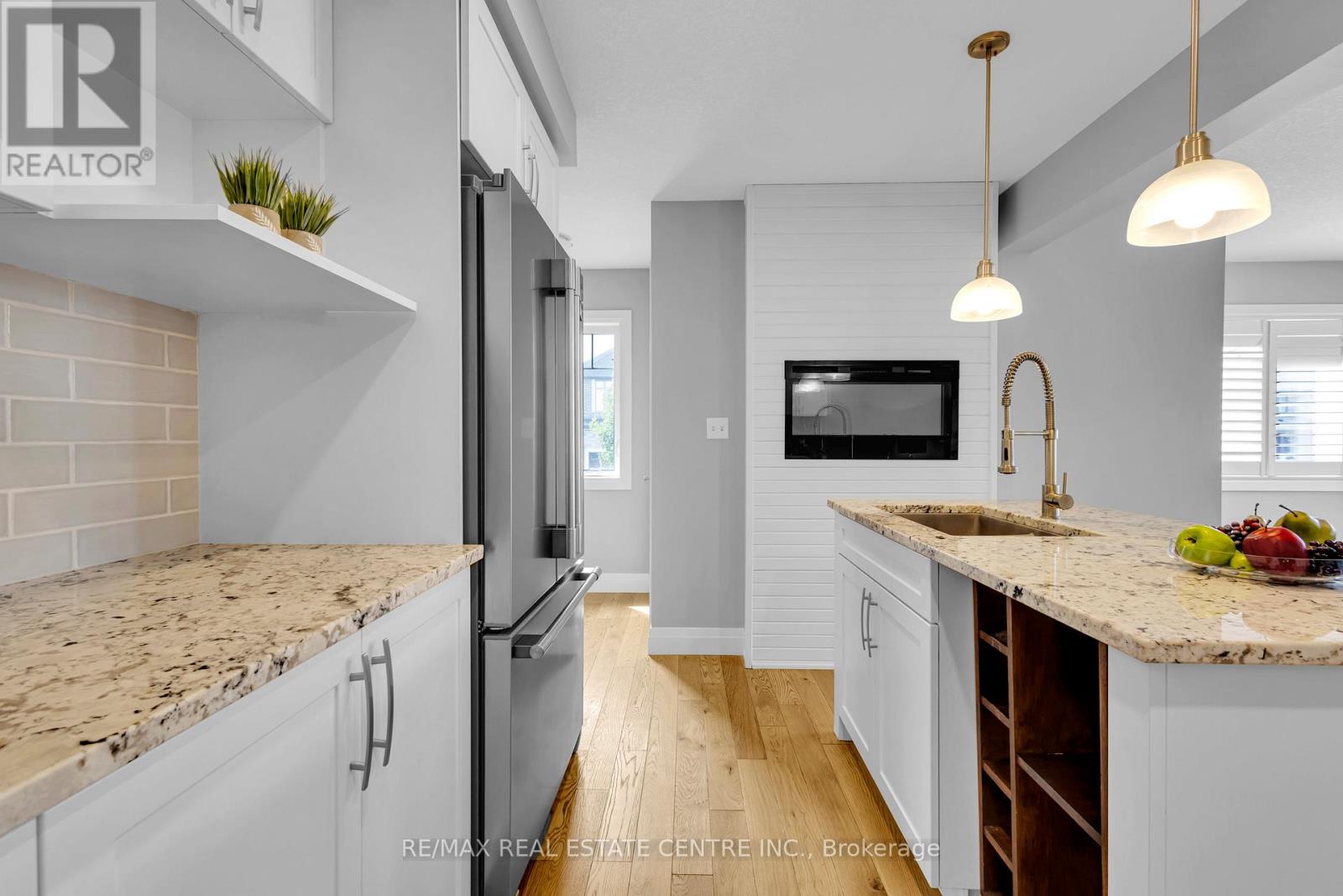 121 Hollybrook Trail, Kitchener, Ontario  N2R 0P1 - Photo 10 - X12510386