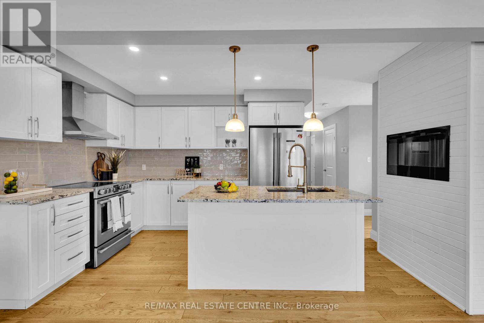 121 Hollybrook Trail, Kitchener, Ontario  N2R 0P1 - Photo 13 - X12510386