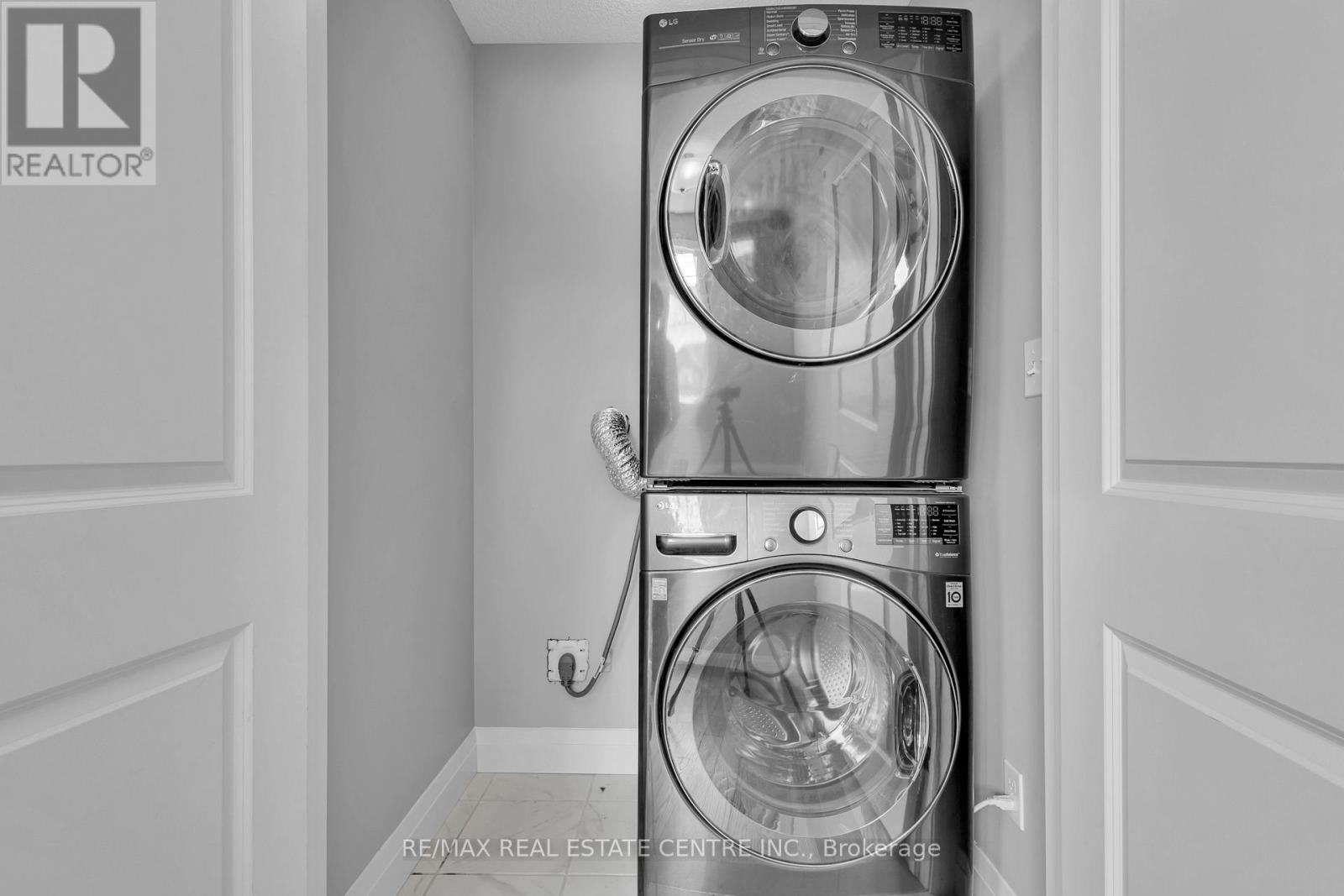 121 Hollybrook Trail, Kitchener, Ontario  N2R 0P1 - Photo 28 - X12510386