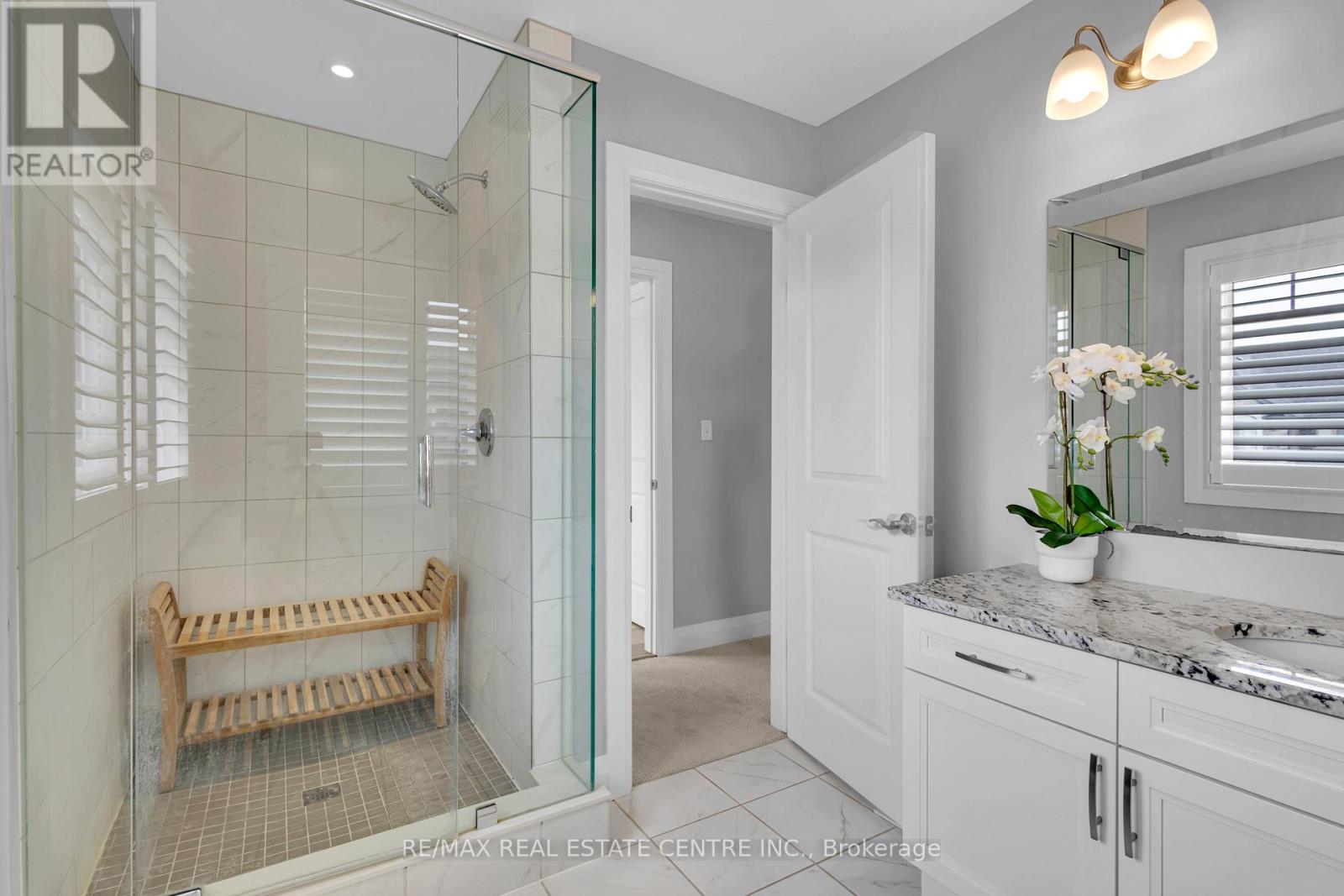 121 Hollybrook Trail, Kitchener, Ontario  N2R 0P1 - Photo 32 - X12510386