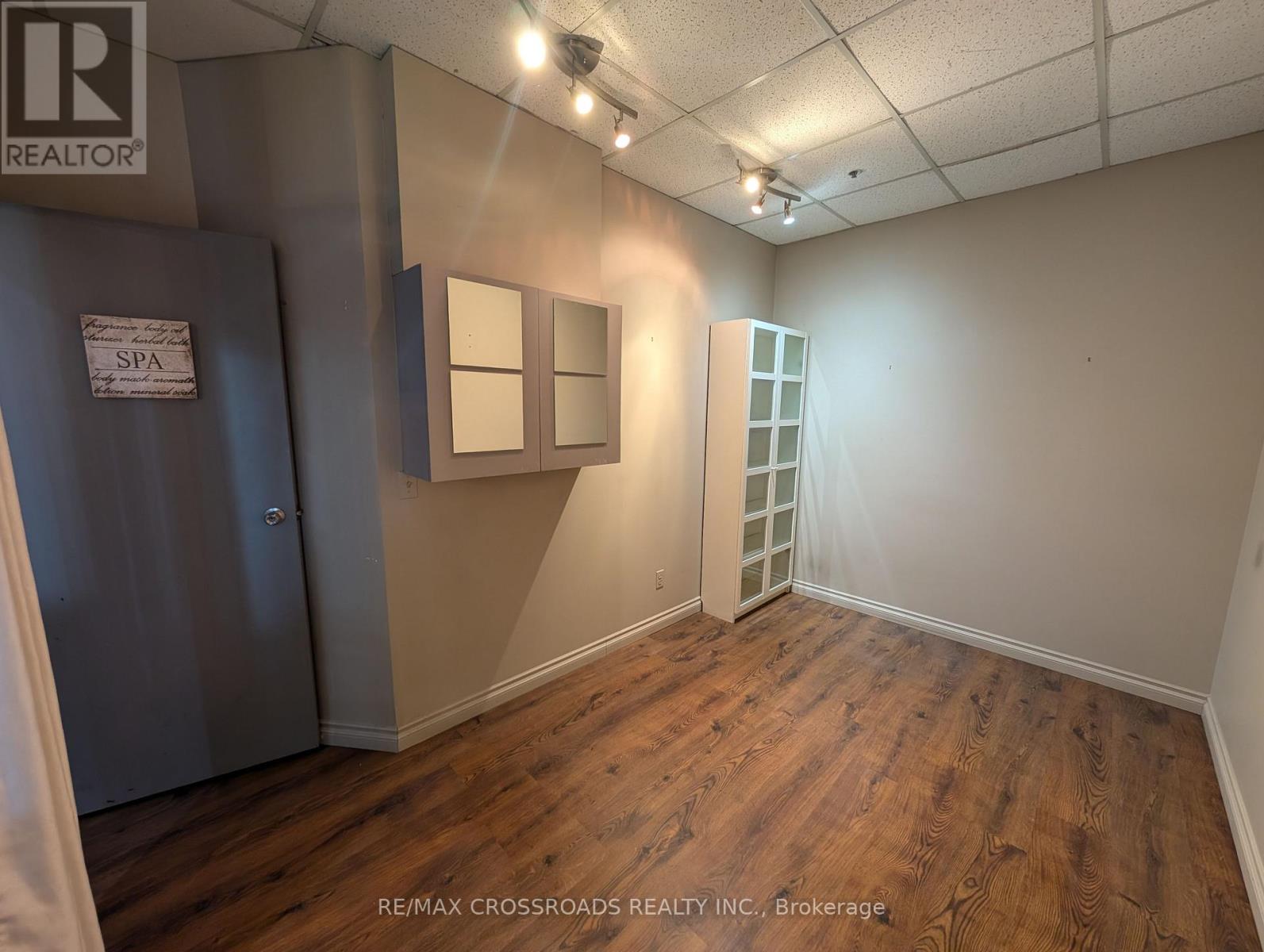 200 - 50 Dunlop Street E, Barrie, Ontario  L4M 6J9 - Photo 19 - S12505826