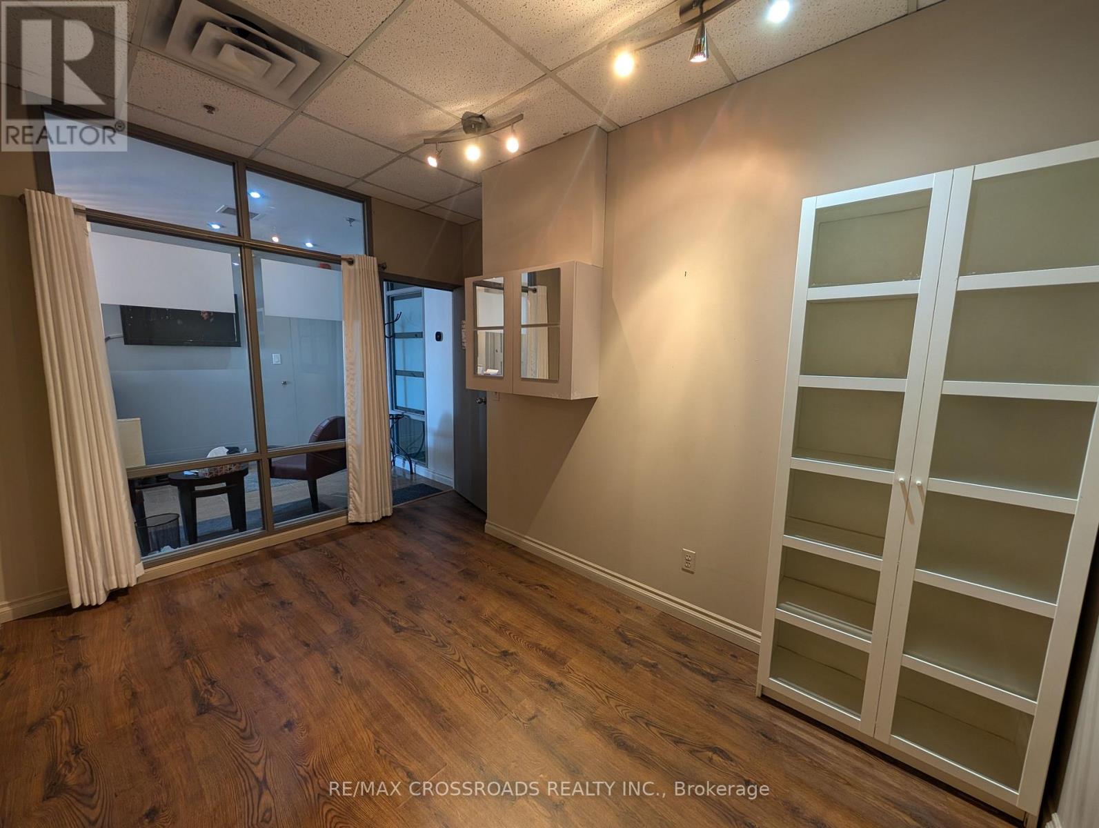 200 - 50 Dunlop Street E, Barrie, Ontario  L4M 6J9 - Photo 20 - S12505826