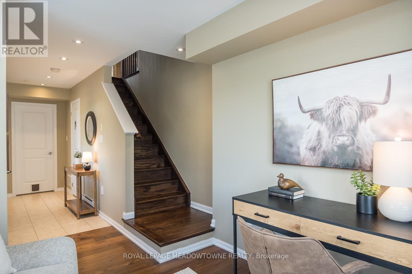 961 Nadalin Heights, Milton, Ontario  L9T 8R3 - Photo 8 - W12478902