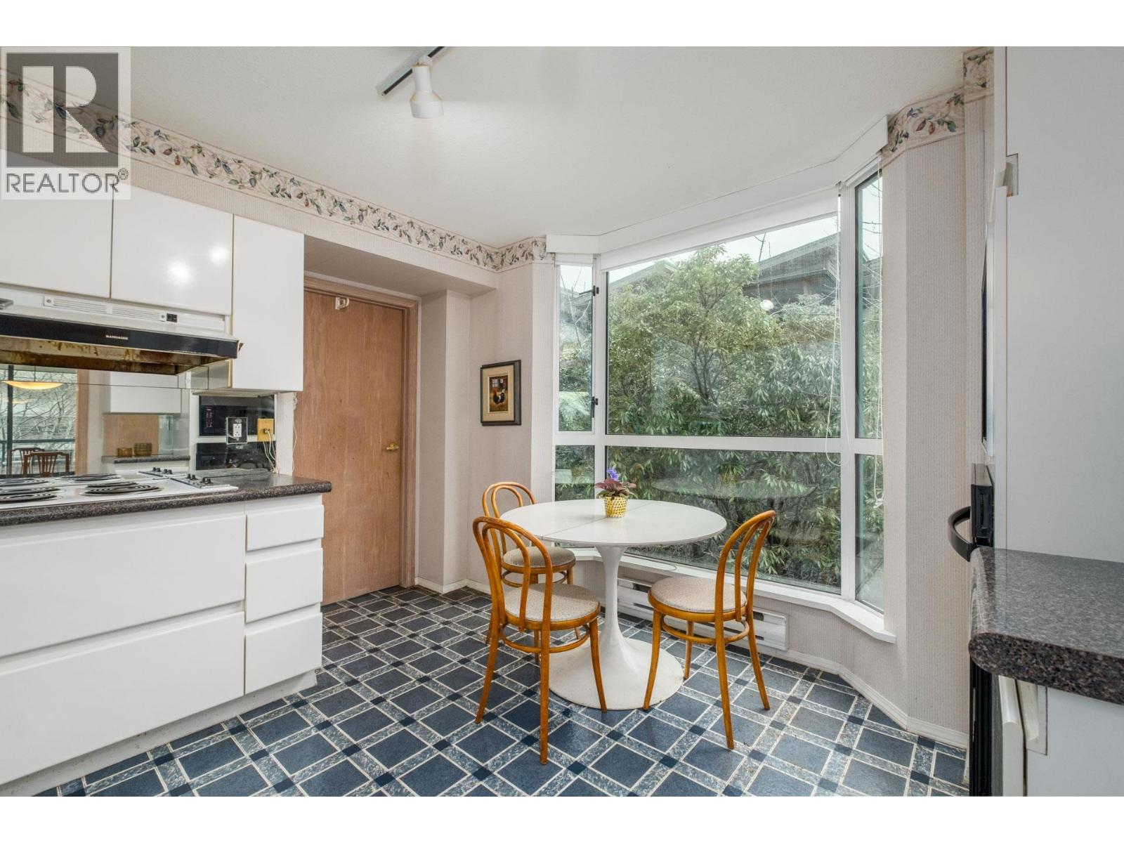 101 1427 Duchess Avenue, West Vancouver, British Columbia  V7T 1H7 - Photo 11 - R3064822