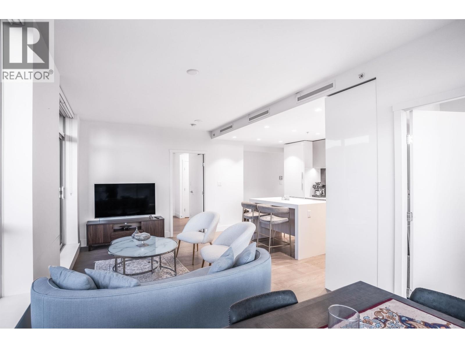 306 1675 Lions Gate Lane, North Vancouver, British Columbia  V7P 3B4 - Photo 3 - R3064824