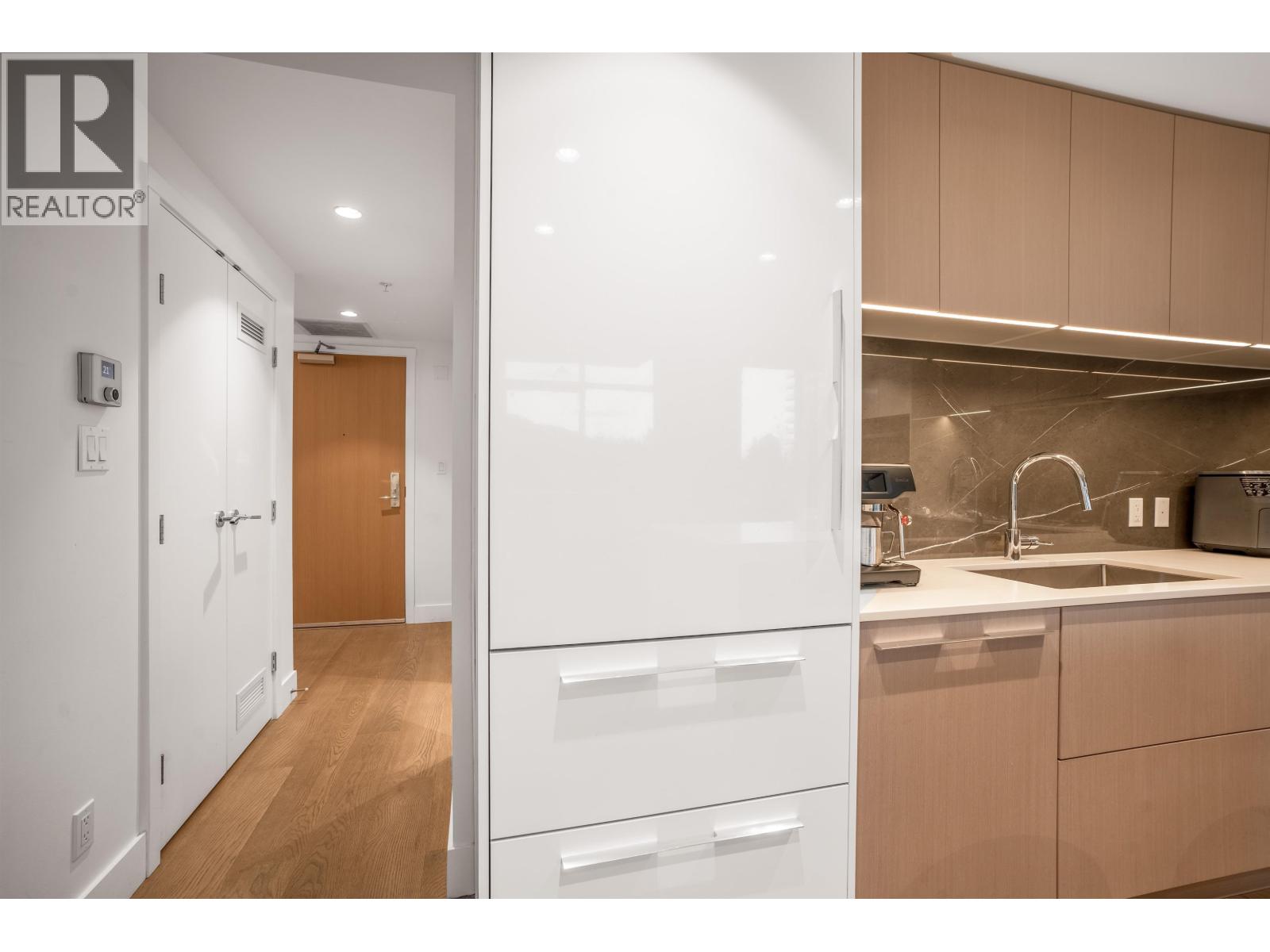 306 1675 Lions Gate Lane, North Vancouver, British Columbia  V7P 3B4 - Photo 7 - R3064824