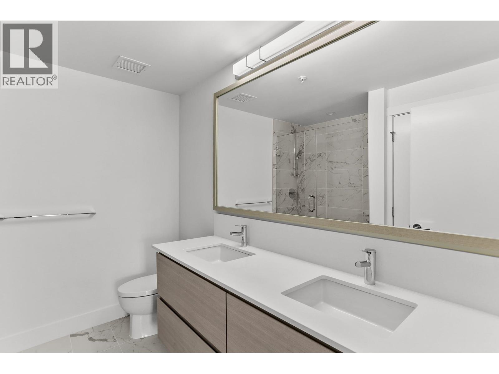 306 4788 Hastings Street, Burnaby, British Columbia V5C 0P3 - Photo 11 - R3064759