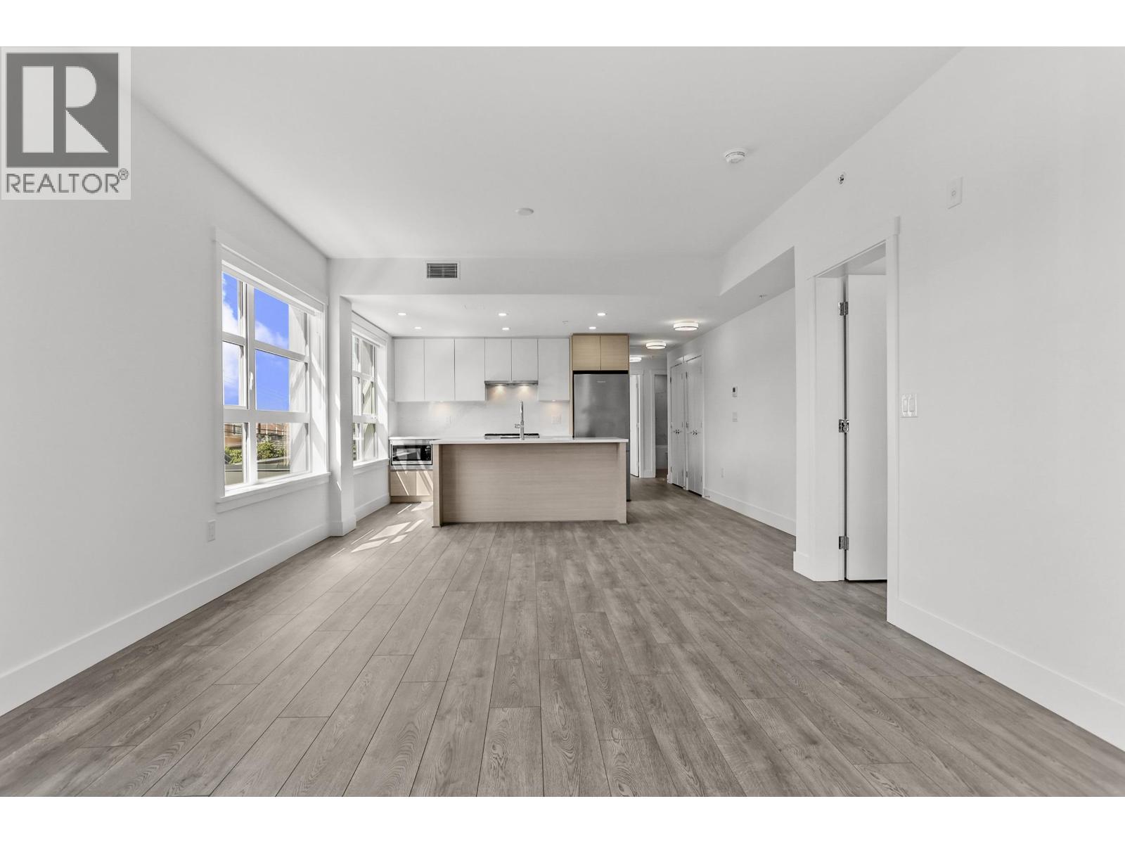 306 4788 Hastings Street, Burnaby, British Columbia V5C 0P3 - Photo 6 - R3064759