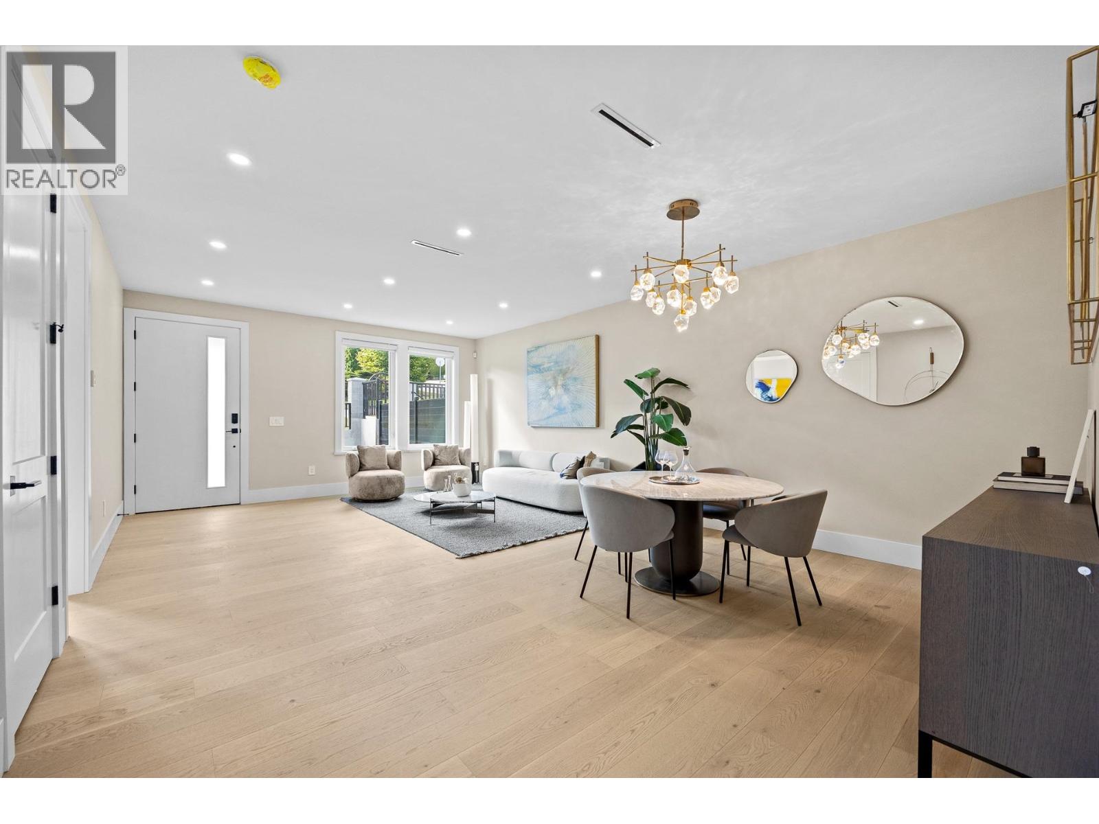 2 5115 Buxton Street, Burnaby, British Columbia  V5H 1J7 - Photo 6 - R3064393