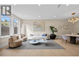 2 5115 BUXTON STREET