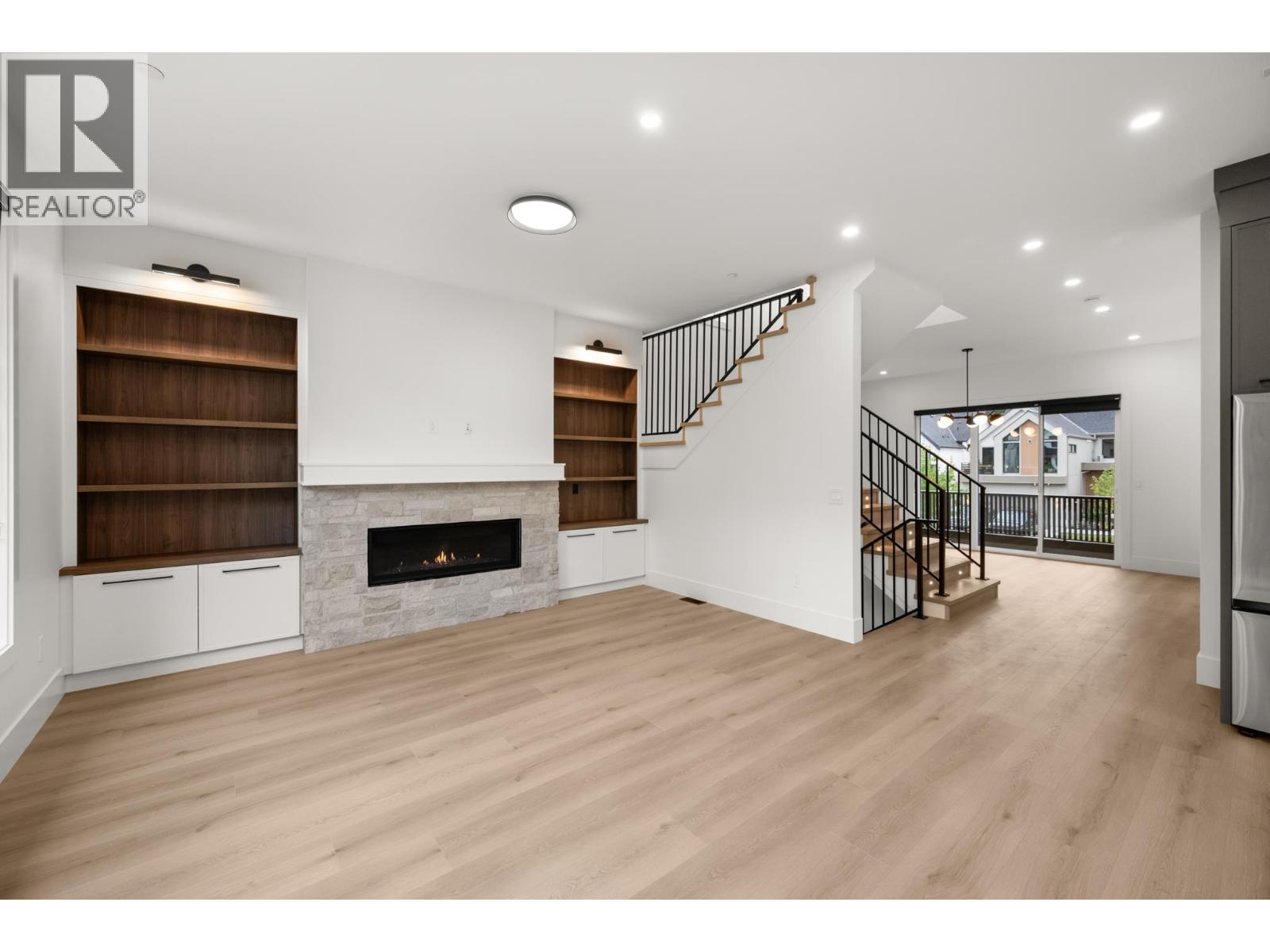 12868 Sheldrake Court, Maple Ridge, British Columbia V4R 2R7 - Photo 6 - R3064836