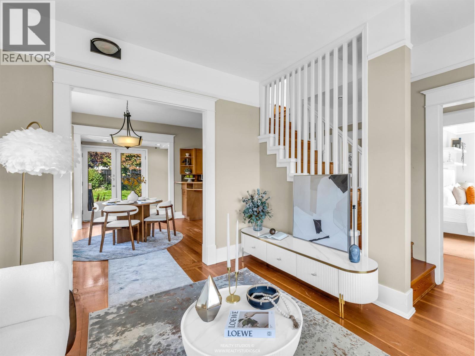 138 W Kings Road, North Vancouver, British Columbia  V7N 2L8 - Photo 4 - R3064846