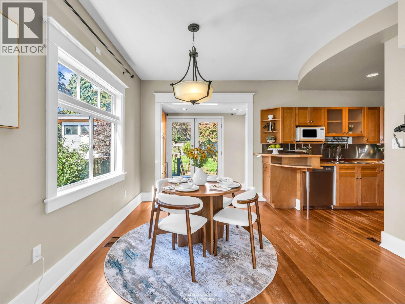 138 W Kings Road, North Vancouver, British Columbia  V7N 2L8 - Photo 6 - R3064846