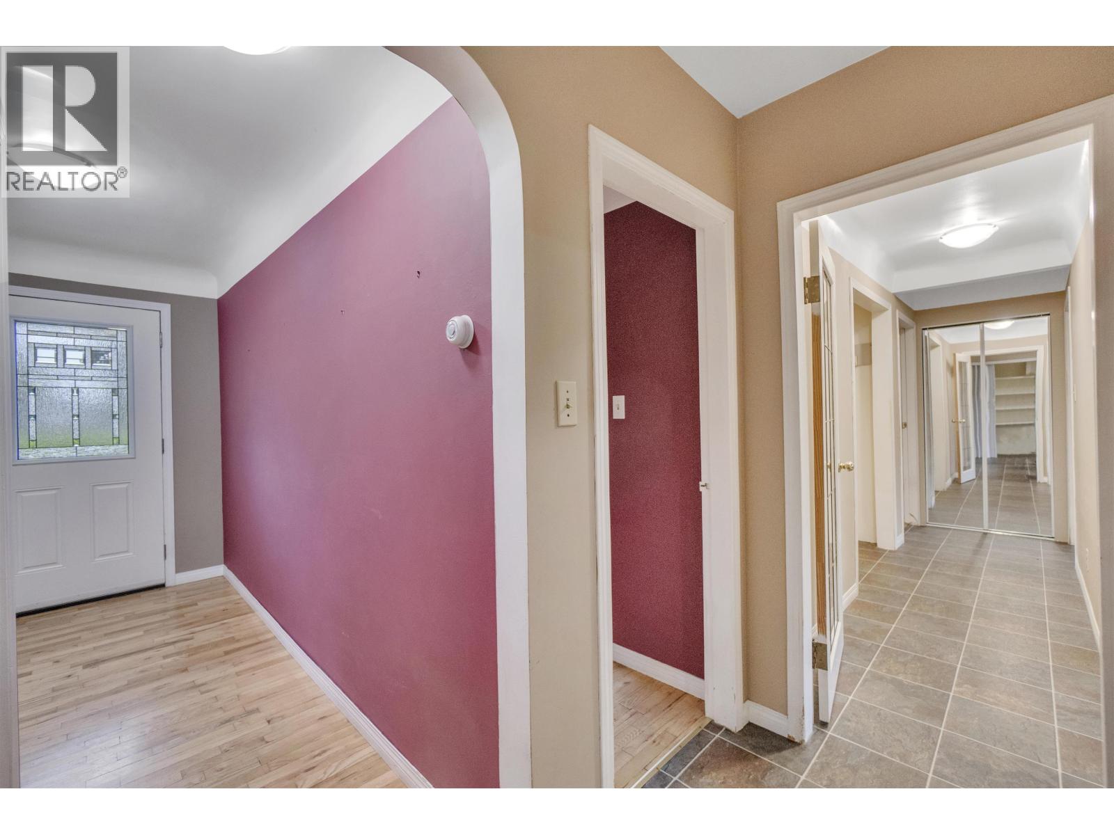 22128 119 Avenue, Maple Ridge, British Columbia  V2X 2Y8 - Photo 10 - R3064849