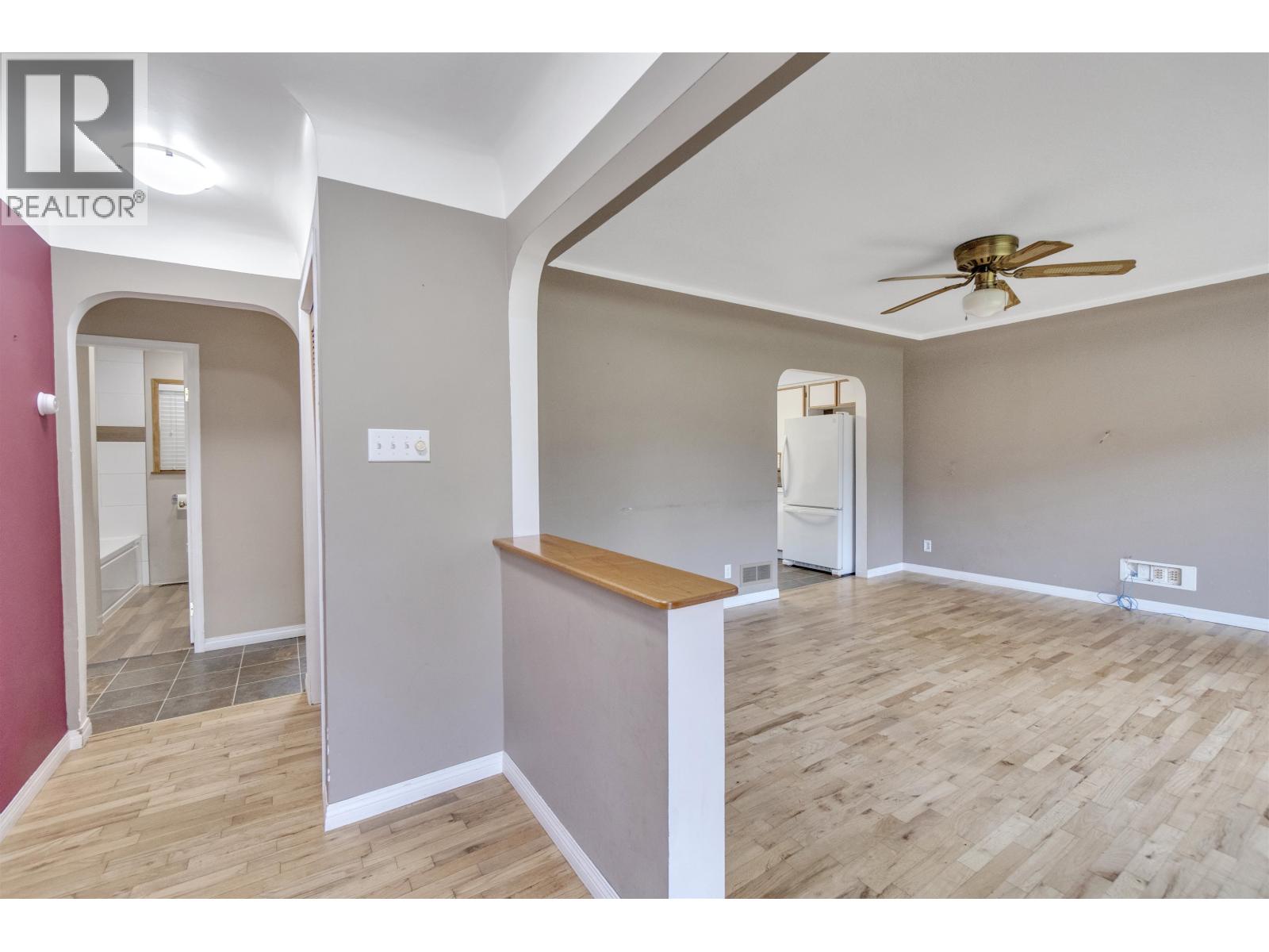 22128 119 Avenue, Maple Ridge, British Columbia  V2X 2Y8 - Photo 6 - R3064849