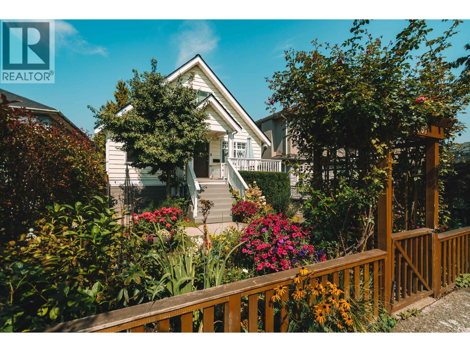 2267 Napier Street, Vancouver, British Columbia  V5L 2P3 - Photo 9 - R3064872