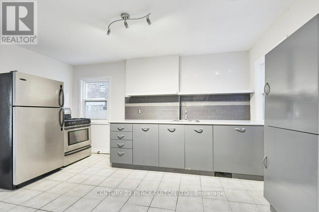471 Shaw Street, Toronto, Ontario  M6G 3L4 - Photo 7 - C12510420