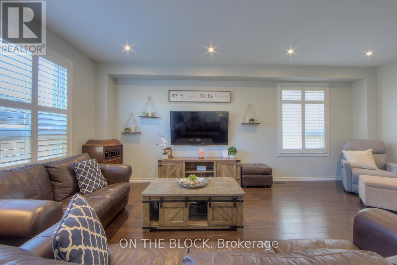 59 Hawke Crescent, New Tecumseth (Tottenham), Ontario  L0G 1W0 - Photo 18 - N12510444