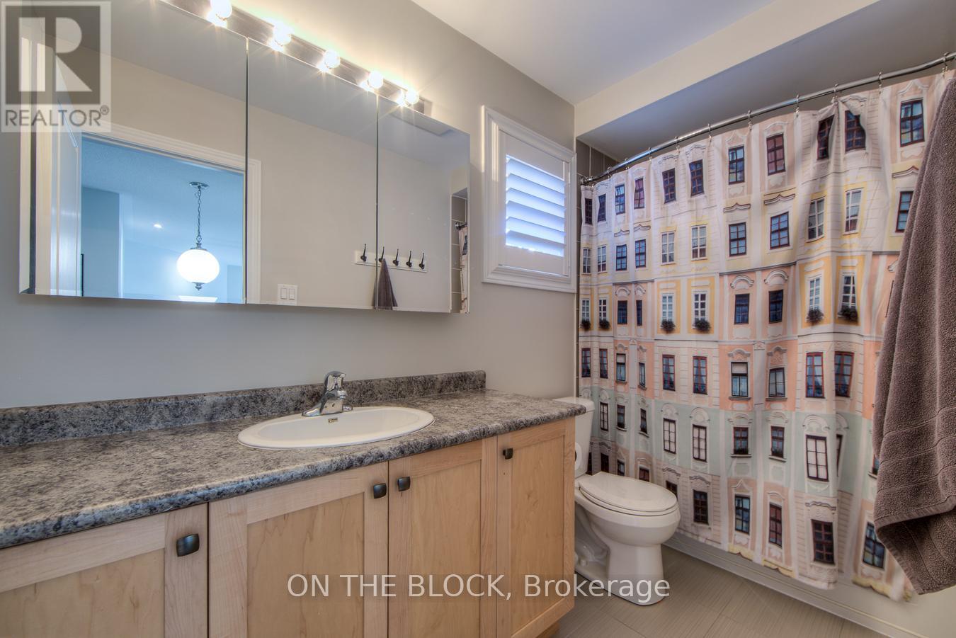 59 Hawke Crescent, New Tecumseth (Tottenham), Ontario  L0G 1W0 - Photo 25 - N12510444